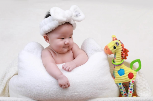 白银宝宝几个月翻身